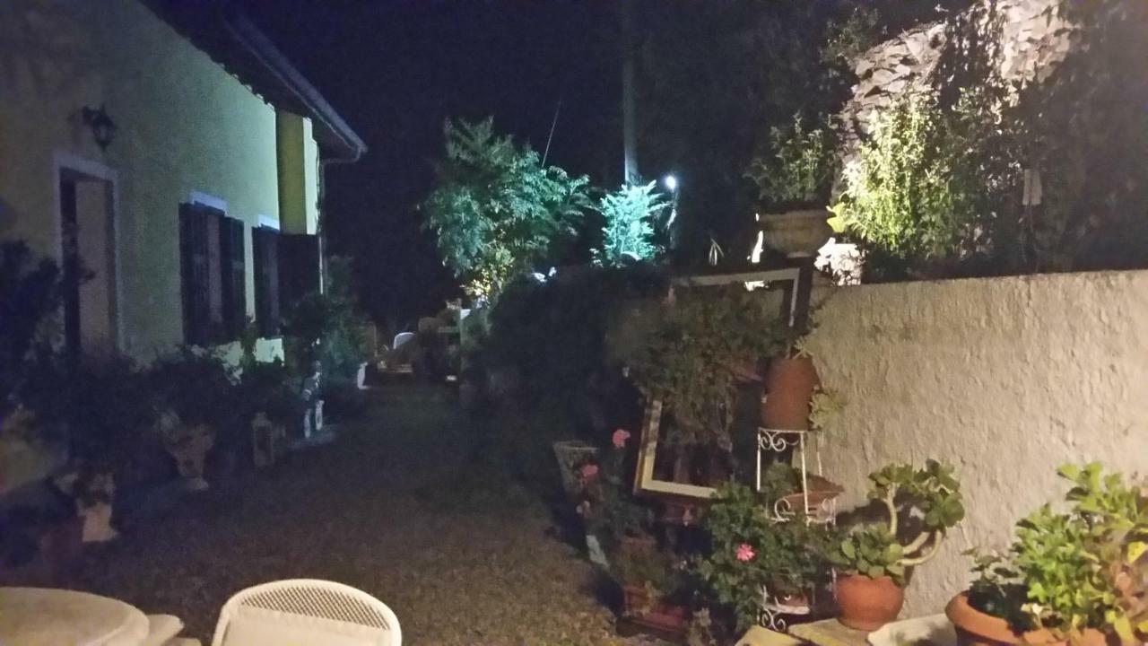 Villa Anna Torria Bagian luar foto